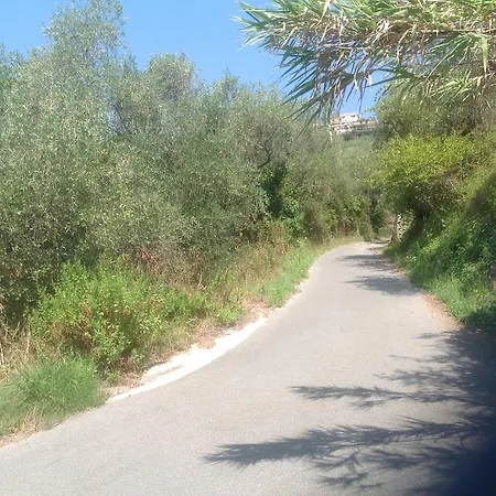 Del Laghetto Pensionat Cavi di Lavagna